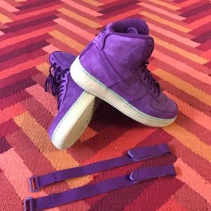 Nike Air Force 1 gum sole worn twice!